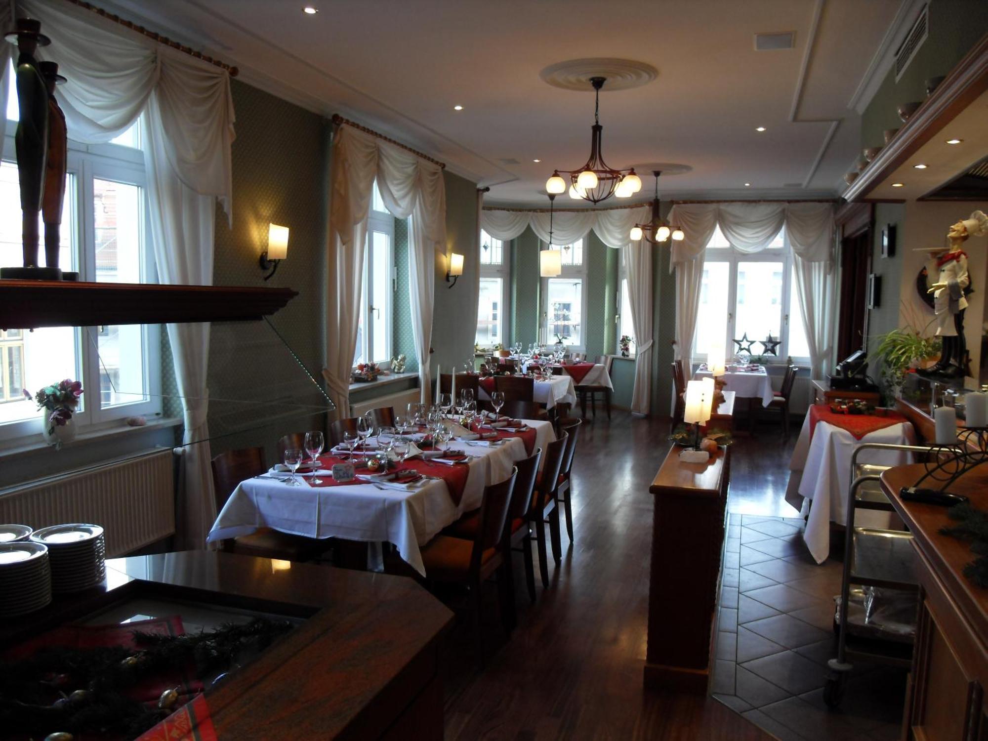 Hotel Fuersteneck แบร์นบวร์ก ภายนอก รูปภาพ
