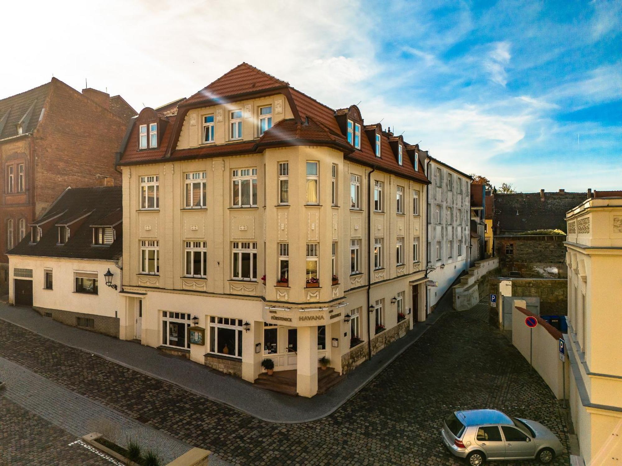 Hotel Fuersteneck แบร์นบวร์ก ภายนอก รูปภาพ