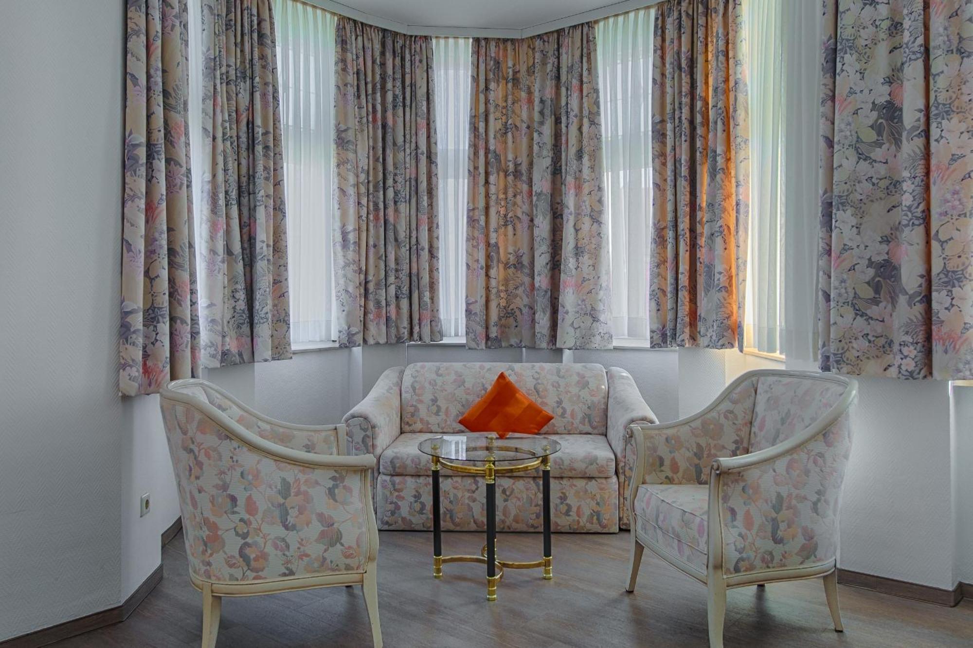 Hotel Fuersteneck แบร์นบวร์ก ภายนอก รูปภาพ