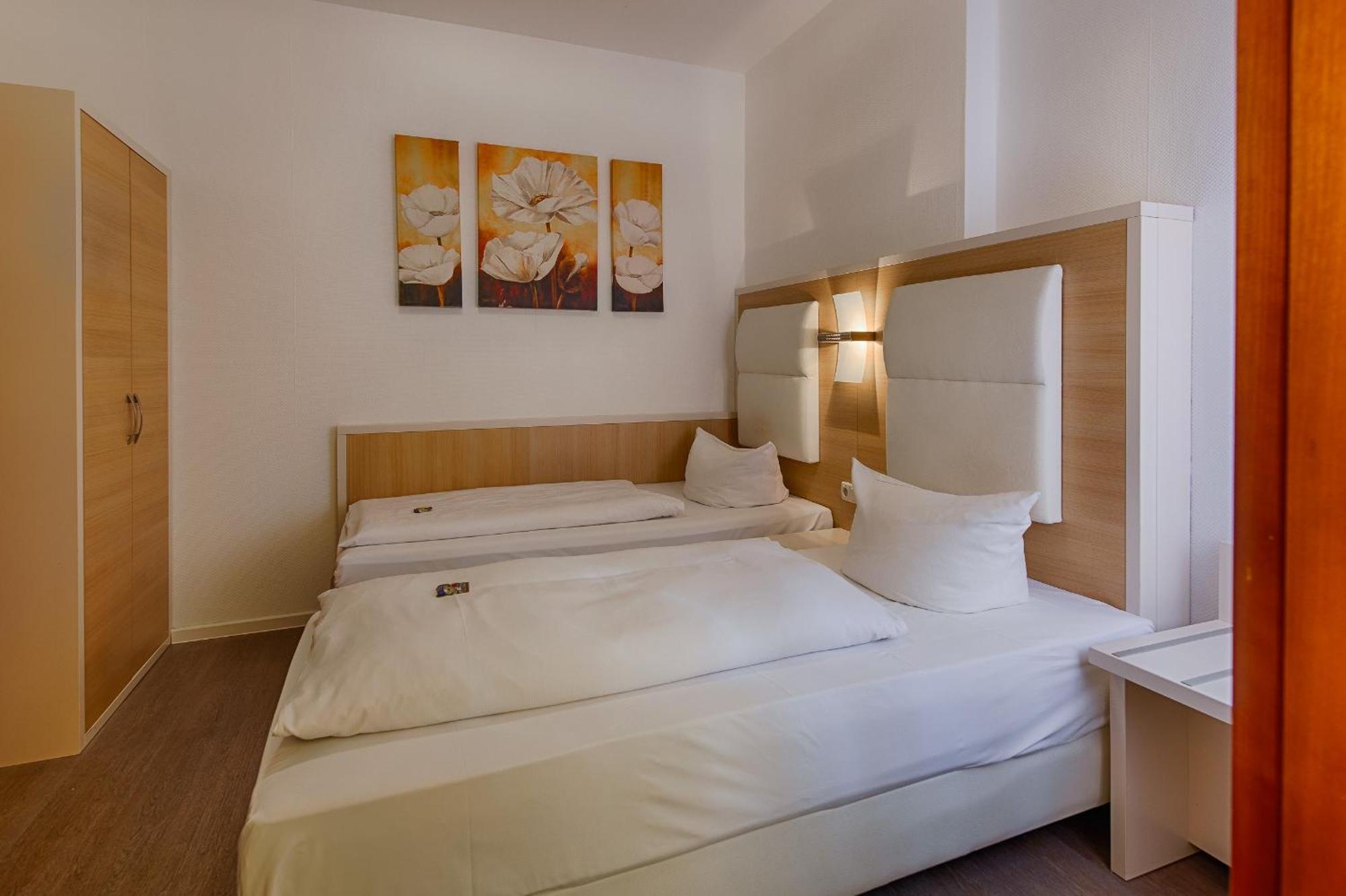 Hotel Fuersteneck แบร์นบวร์ก ภายนอก รูปภาพ