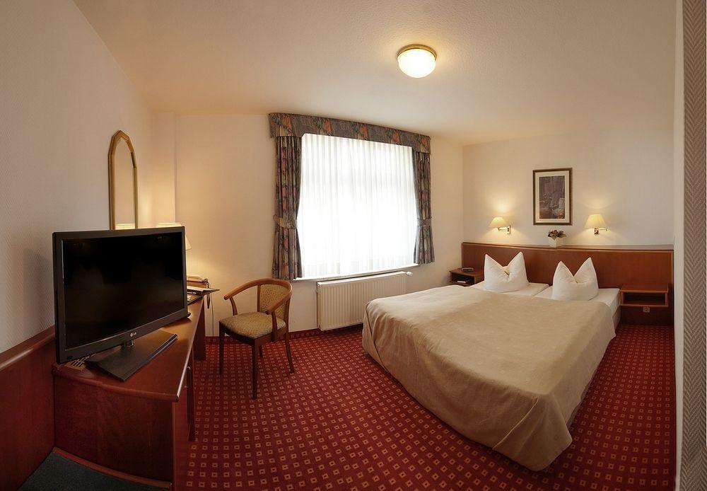 Hotel Fuersteneck แบร์นบวร์ก ภายนอก รูปภาพ
