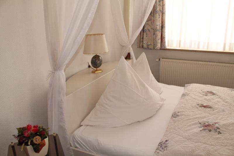 Hotel Fuersteneck แบร์นบวร์ก ภายนอก รูปภาพ