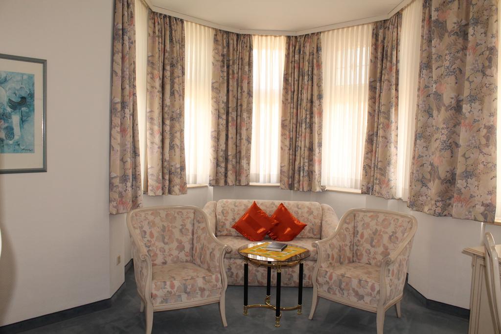 Hotel Fuersteneck แบร์นบวร์ก ภายนอก รูปภาพ