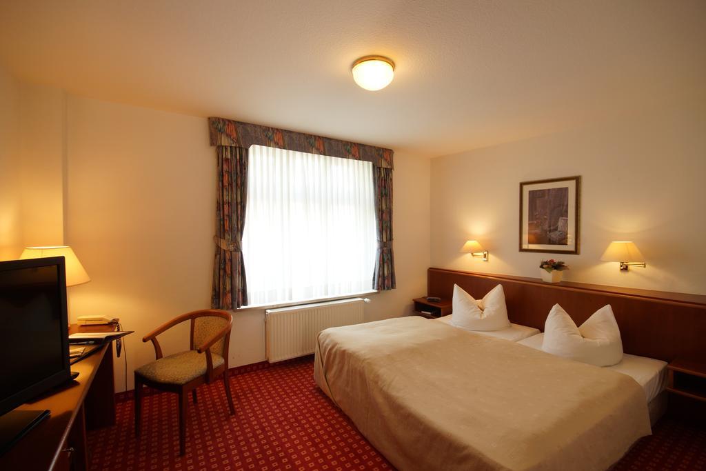 Hotel Fuersteneck แบร์นบวร์ก ภายนอก รูปภาพ